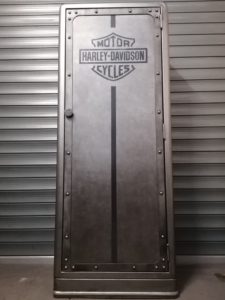 Schrank Harley-Davidson